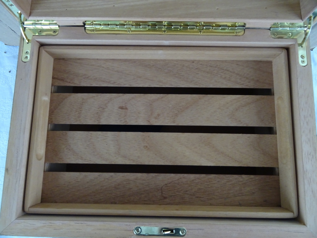 Houten humidor TCM met sigaren - Afbeelding 7