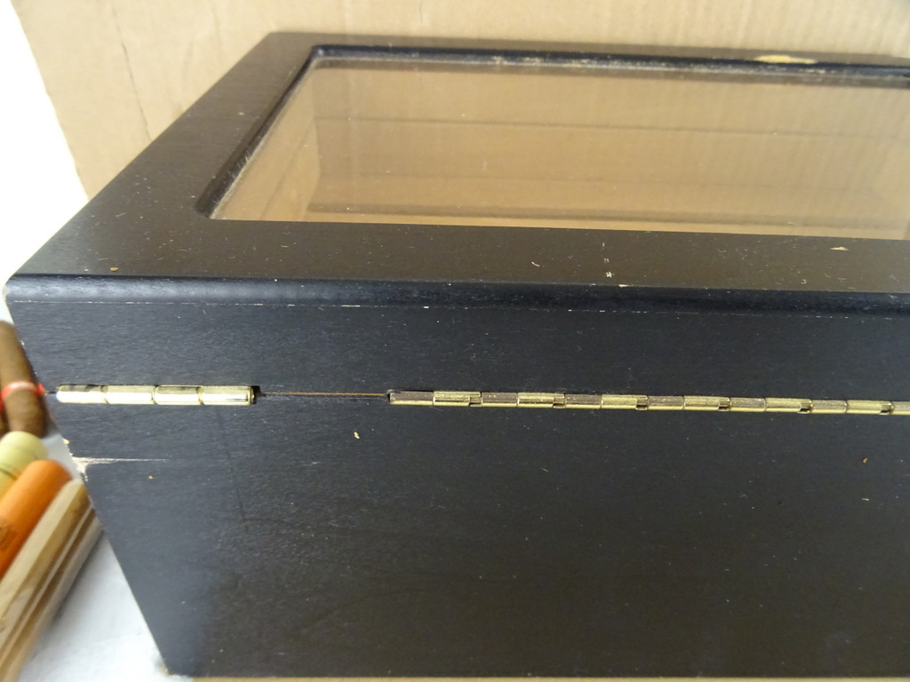 Houten humidor TCM met sigaren - Afbeelding 26