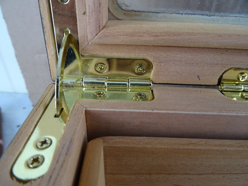 Houten humidor TCM met sigaren - Afbeelding 39