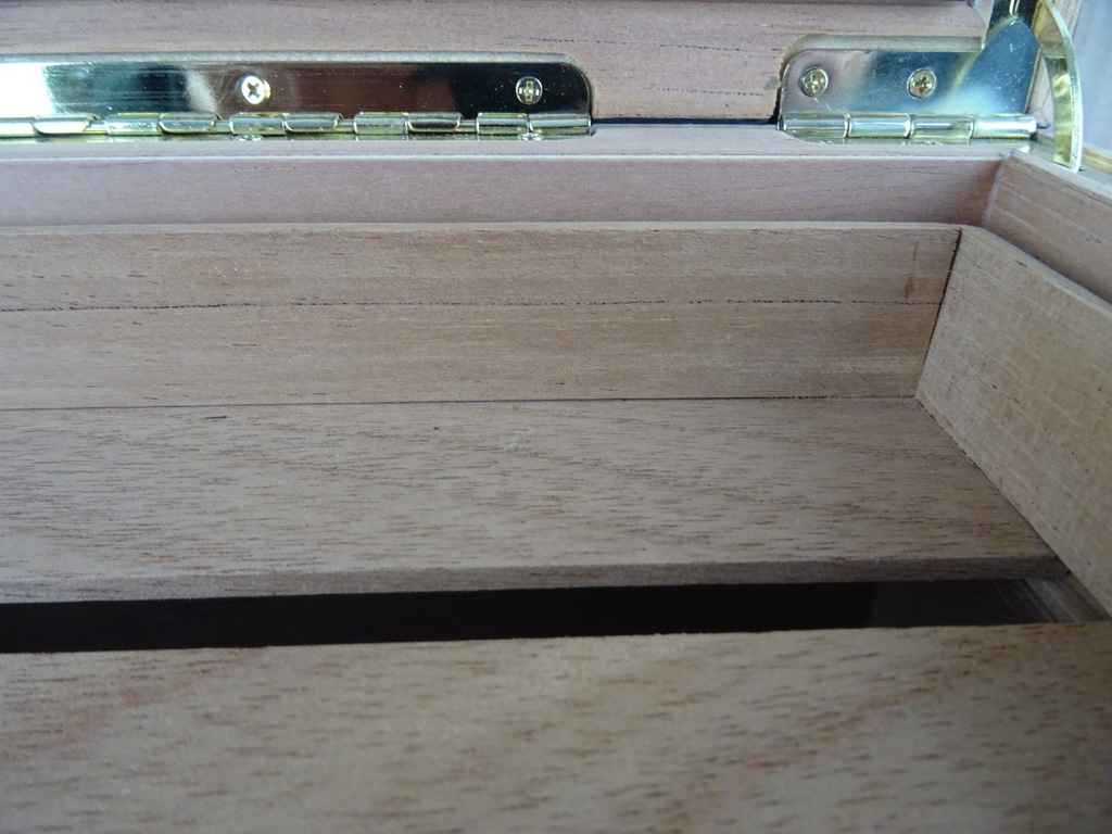 Houten humidor TCM met sigaren - Afbeelding 42
