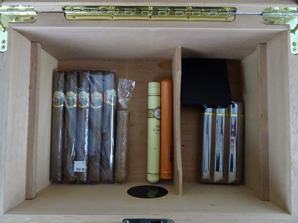 Houten humidor TCM met sigaren - Afbeelding 54