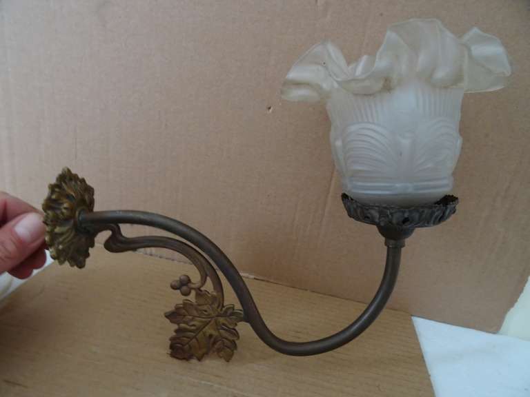 Antieke wandlamp in romantische stijl