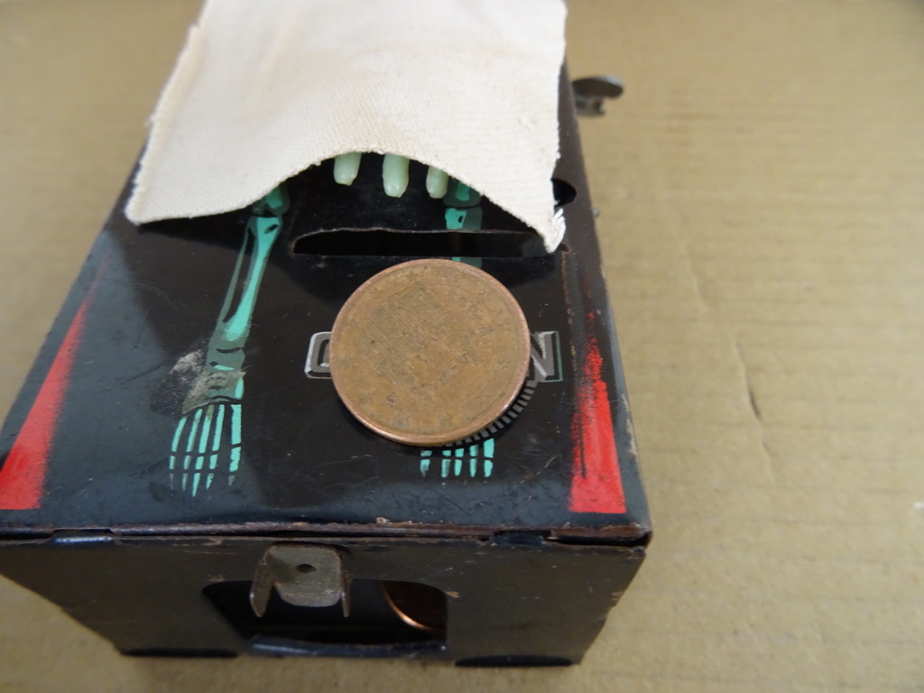 Coffin bank vintage collector's item - Afbeelding 5