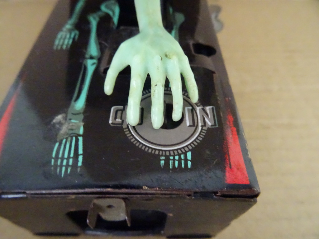 Coffin bank vintage collector's item - Afbeelding 8