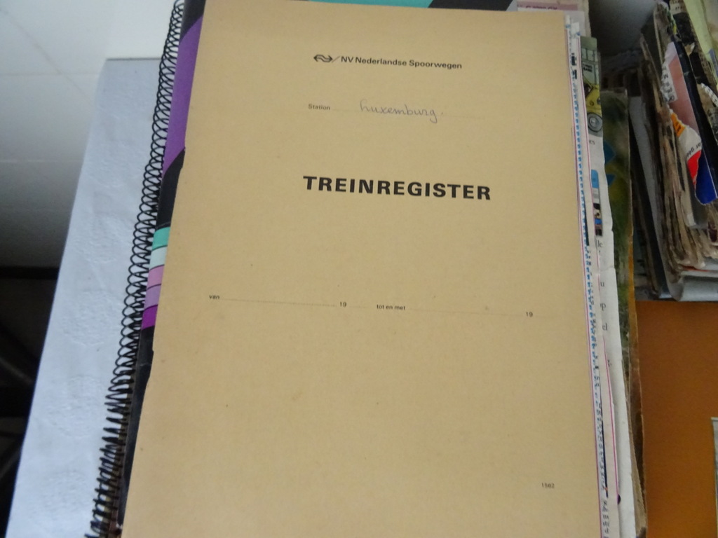 Collectie krantenknipsels over vorstenhuizen - Afbeelding 7