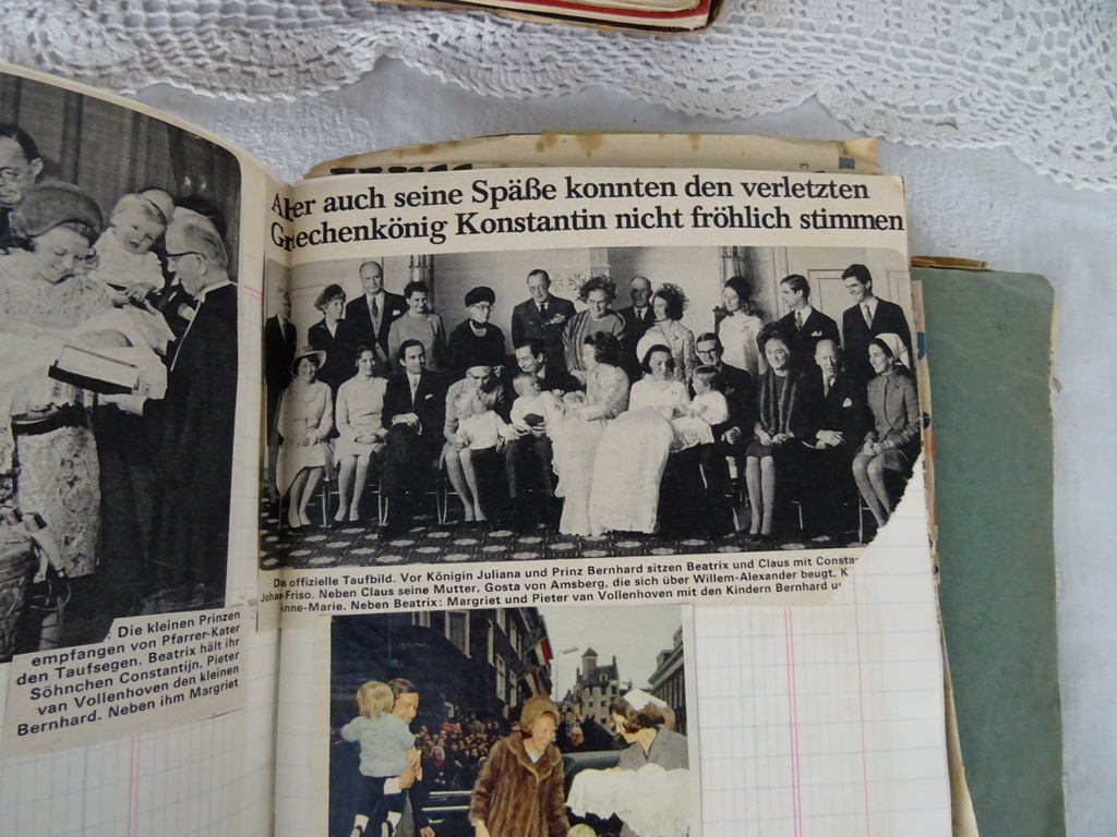 Collectie krantenknipsels over vorstenhuizen - Afbeelding 31