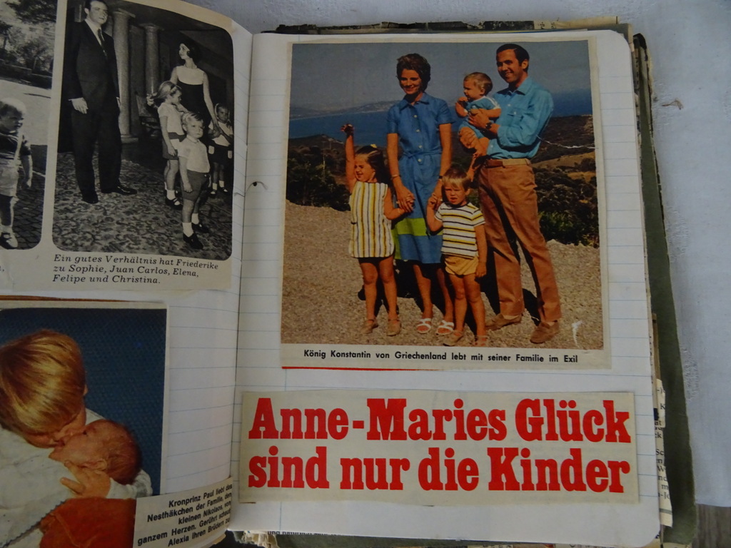 Collectie krantenknipsels over vorstenhuizen - Afbeelding 36