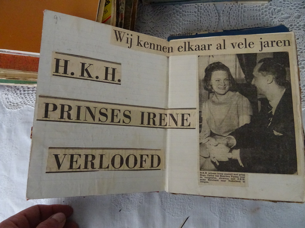 Collectie krantenknipsels over vorstenhuizen - Afbeelding 56
