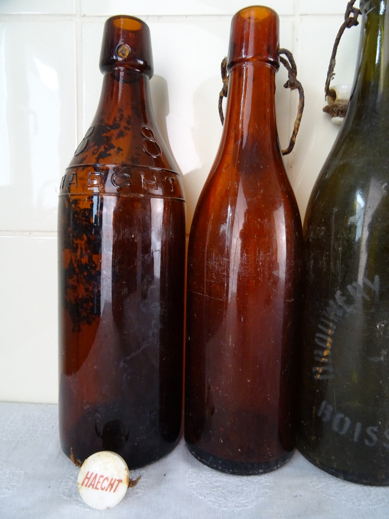 Antieke Belgische bierflessen - Afbeelding 3