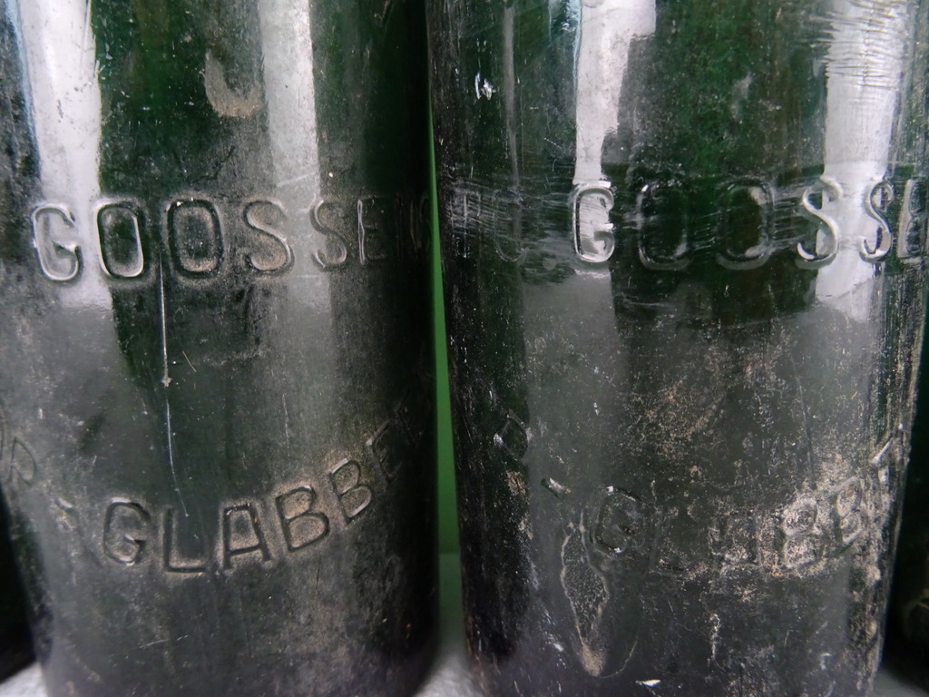 Antieke Belgische bierflessen - Afbeelding 10