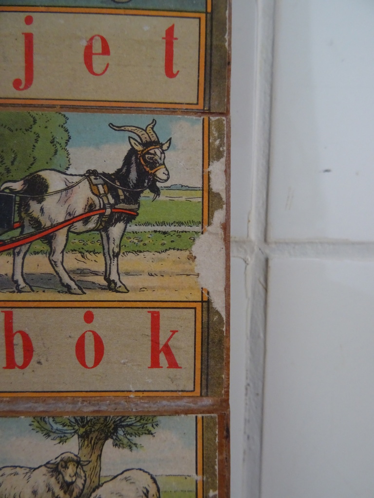Antiek houten leesplankje aap noot mies - Afbeelding 4