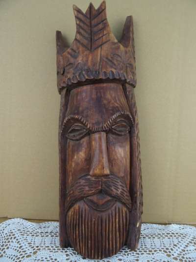 Antiek houten masker Christus Koning
