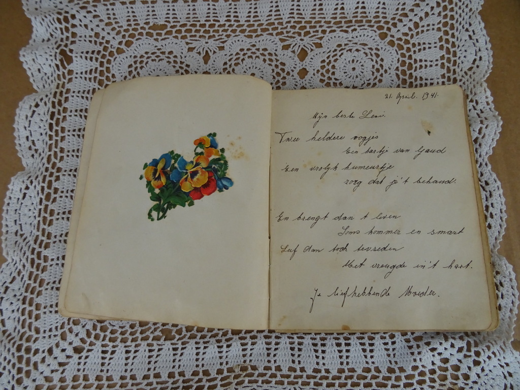 Antiek poesiealbum uit 1940 - Afbeelding 11
