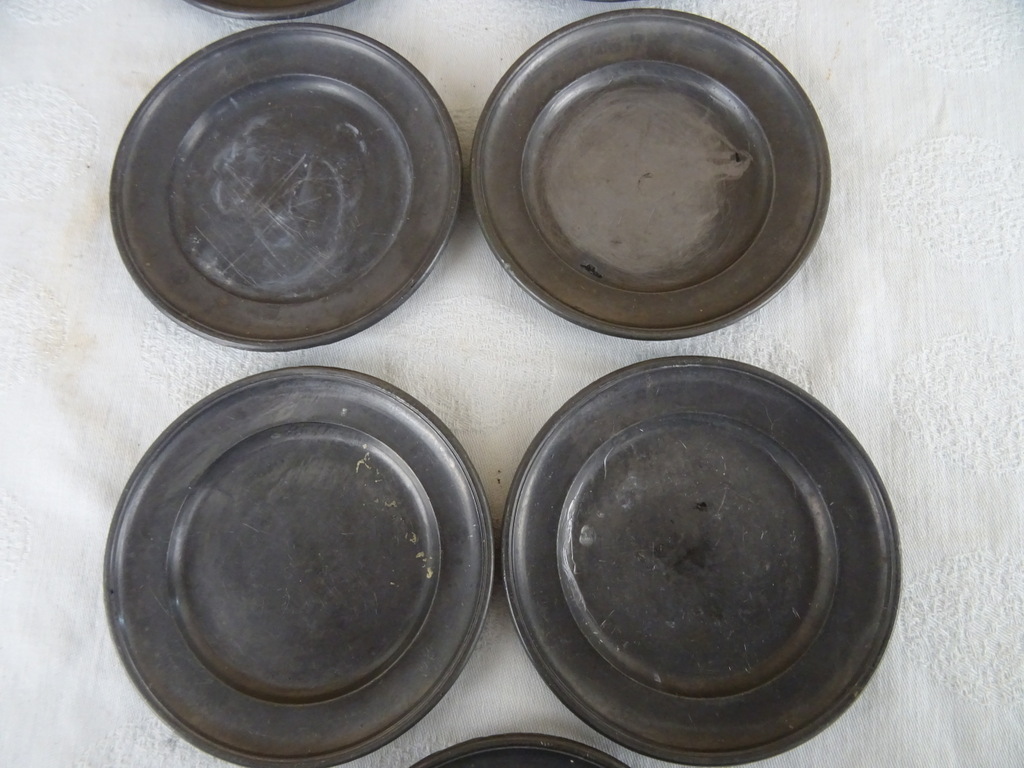 Collectie antieke bordjes tin legering - Afbeelding 9