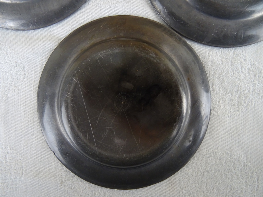 Collectie antieke bordjes tin legering - Afbeelding 11
