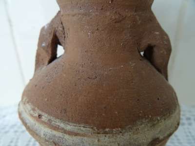 Bodemvondst of replica Maya's terracotta kruikje