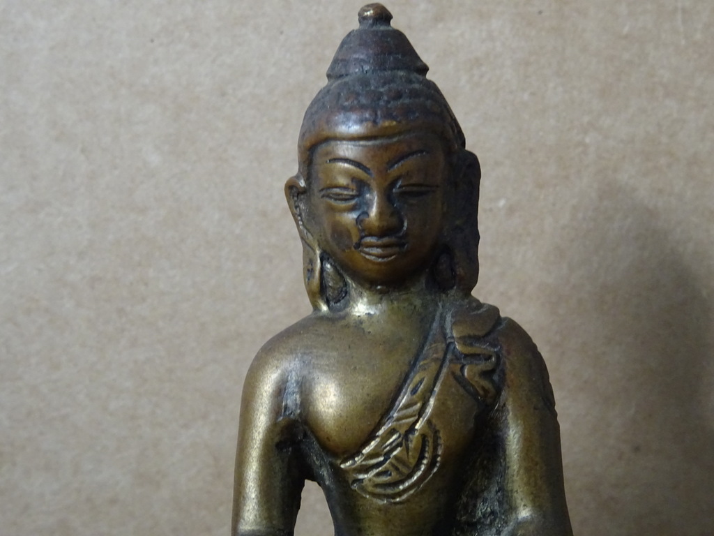 Antiek bronzen Boeddhabeeldje 11 cm - Afbeelding 9