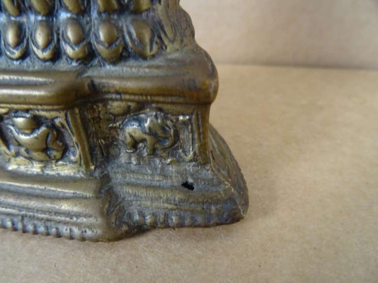 Antiek bronzen Boeddhabeeldje 11 cm