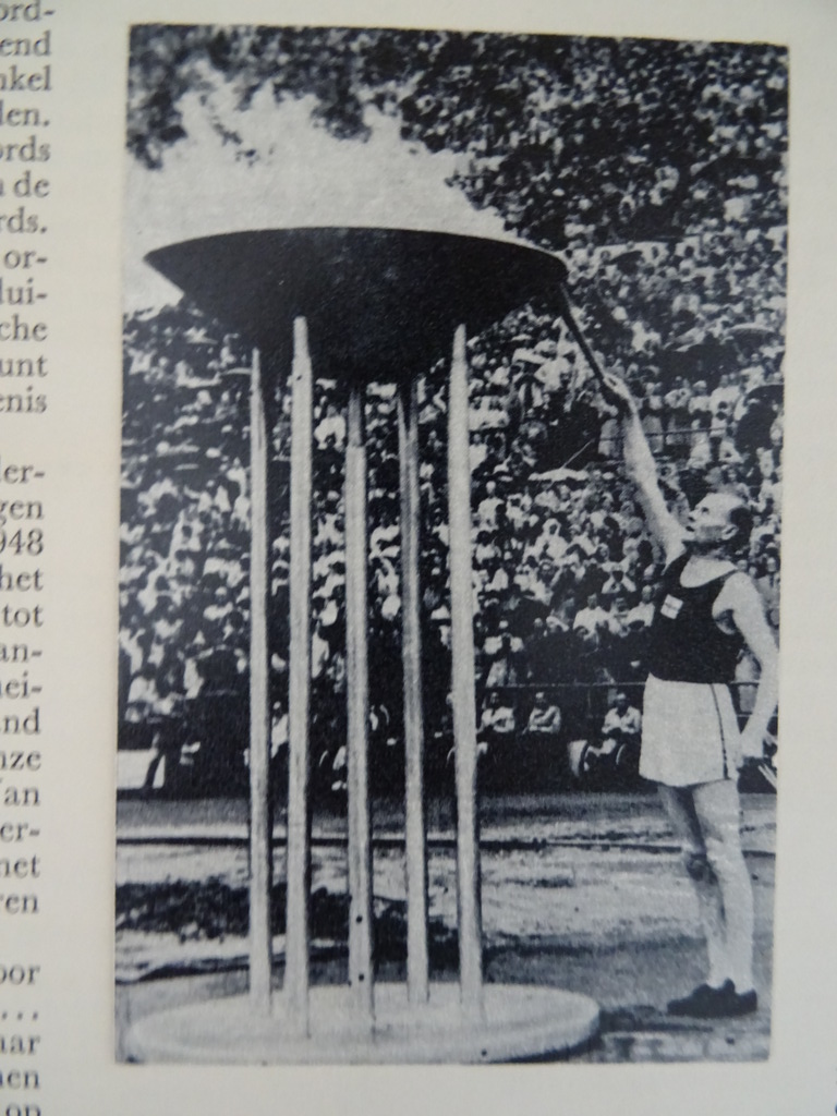 Olympische Spelen 1952 plakboek - Afbeelding 10
