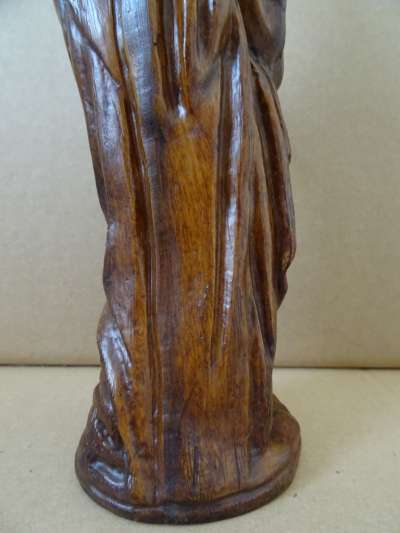 Antiek houten Mariabeeldje