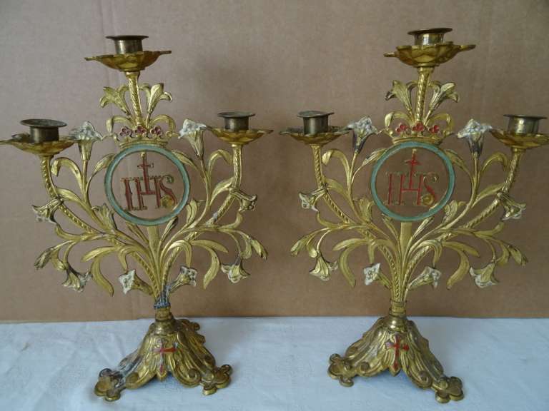 Antieke kandelaars van verguld brons
