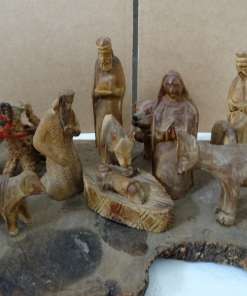 Volkskunst antieke houten kerstgroep