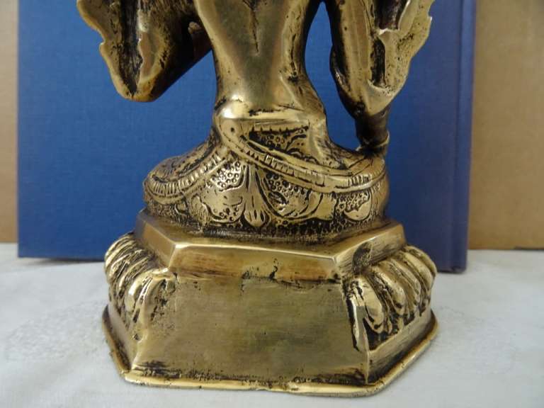 Imponerend bronzen Boeddhabeeld Tara