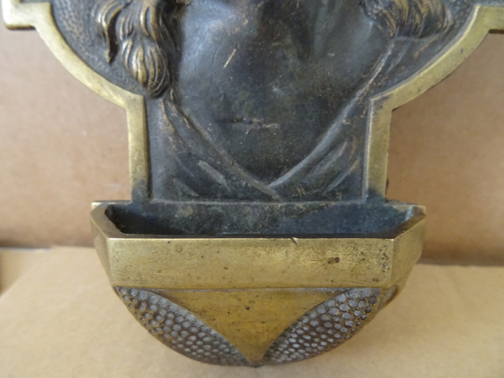 Antiek bronzen wijwaterbakje Jezus Christus - Afbeelding 3