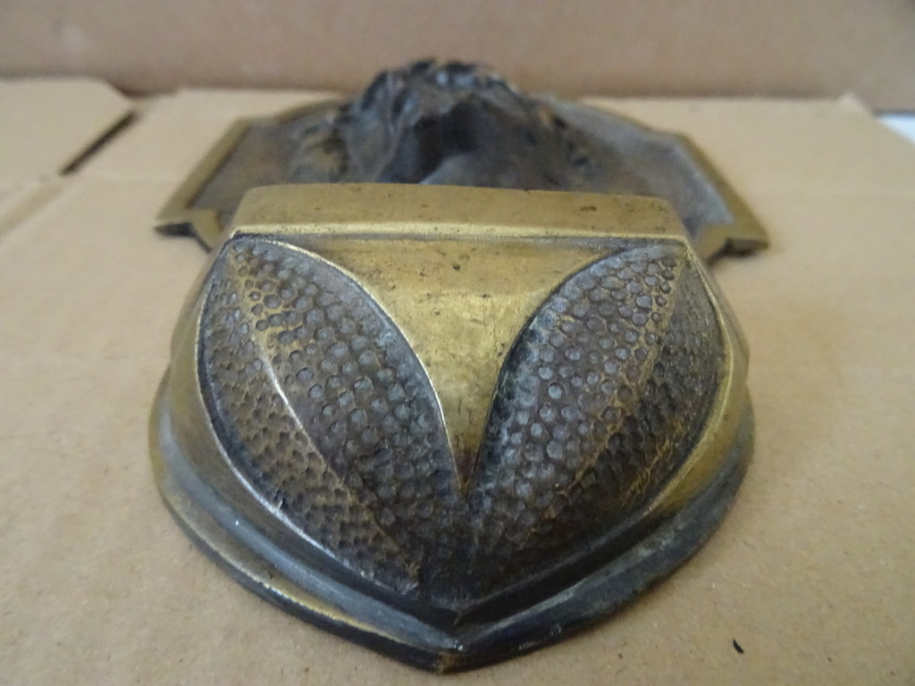 Antiek bronzen wijwaterbakje Jezus Christus - Afbeelding 4