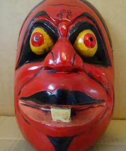 Groot houten masker