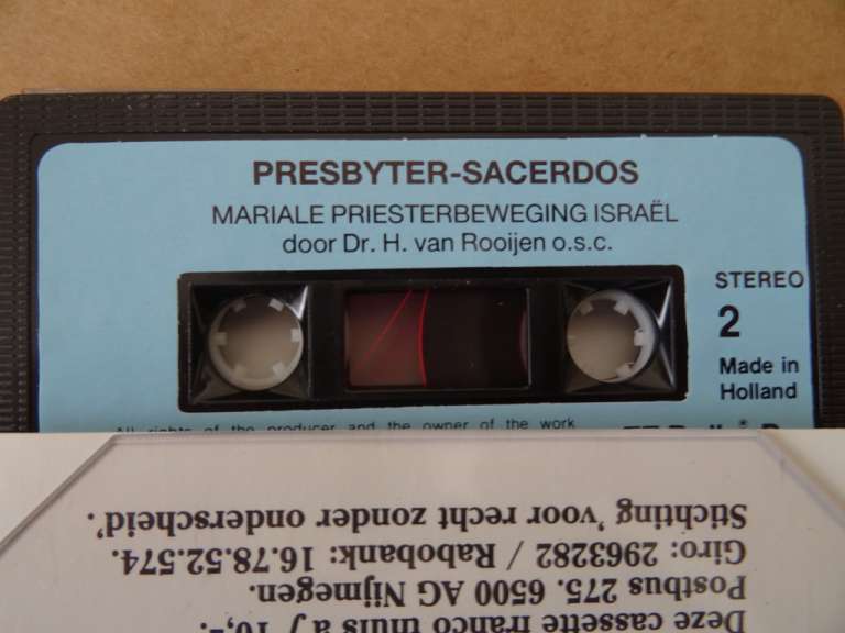 Collectie 25 religieuze cassettebandjes