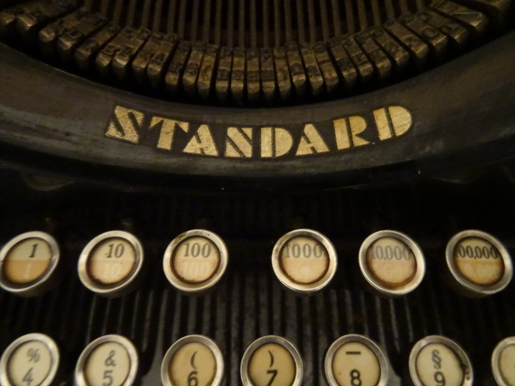 Antieke typemachine Adler Standard - Afbeelding 9