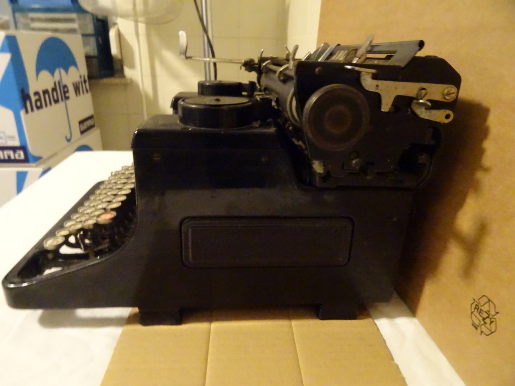 Antieke typemachine Adler Standard - Afbeelding 12