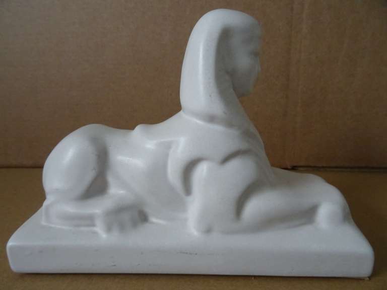 Sphinx beeld Charles Vos
