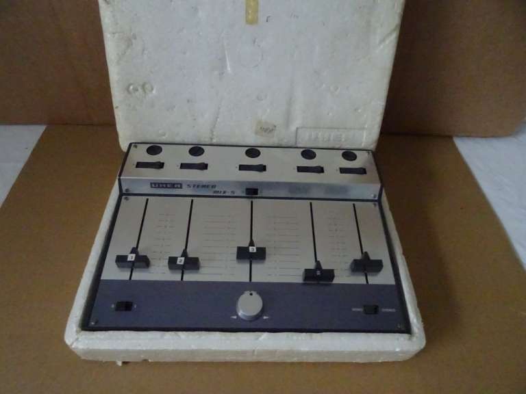 Vintage audio mixer Uher Stereo Mix-5