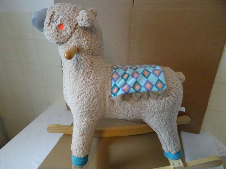 Hobbelpaard alpaca 63cm hoog