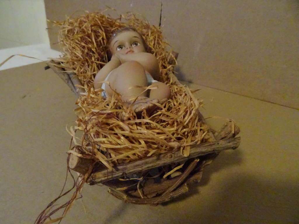 Kindje Jezus in houten kribbe - Afbeelding 3