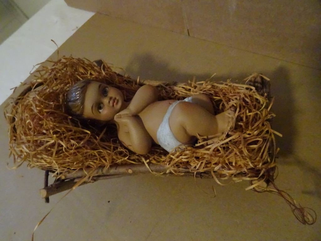 Kindje Jezus in houten kribbe - Afbeelding 5