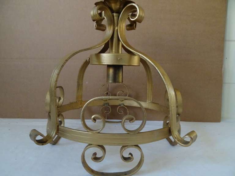 Antieke smeedijzeren romantische lamp
