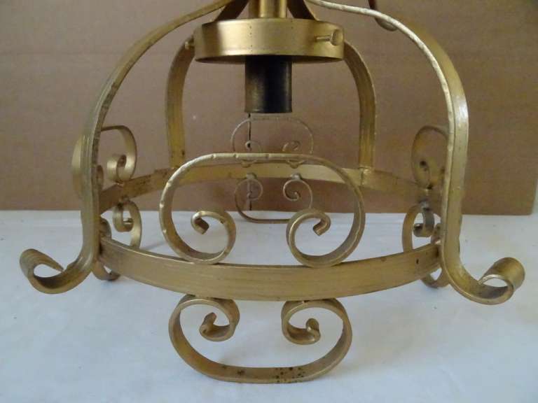 Antieke smeedijzeren romantische lamp