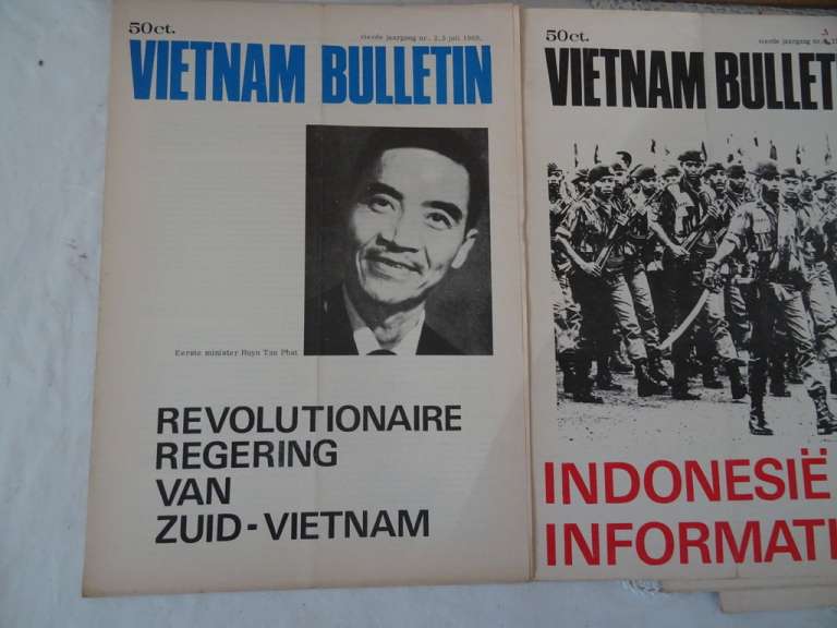 Collectie Vietnam bulletin krantjes 1969