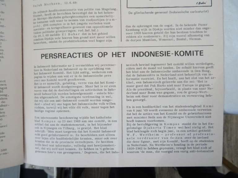 Collectie Vietnam bulletin krantjes 1969