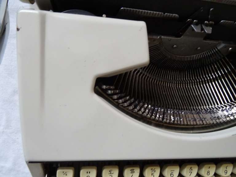 Vintage typemachine brother Deluxe 900