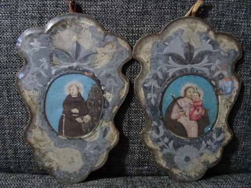 Religieuze prenten geschilderd achter glas uit 1800