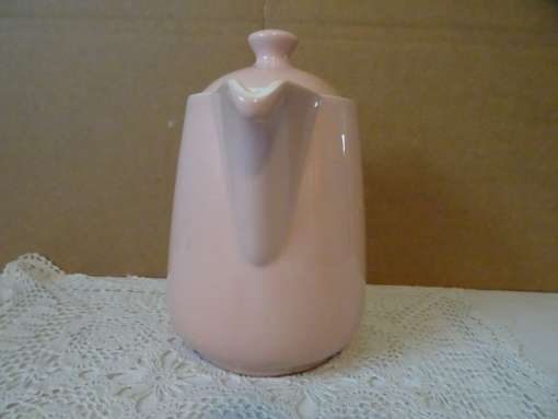 Antieke pastel roze theepot P Regout