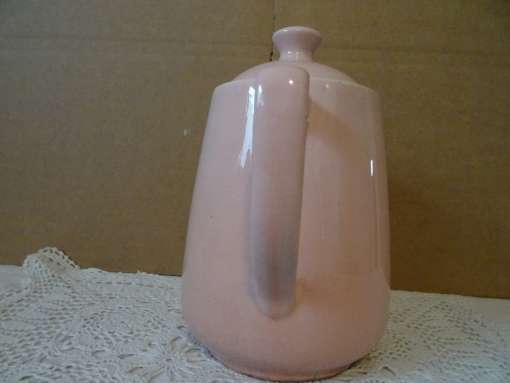 Antieke pastel roze theepot P Regout