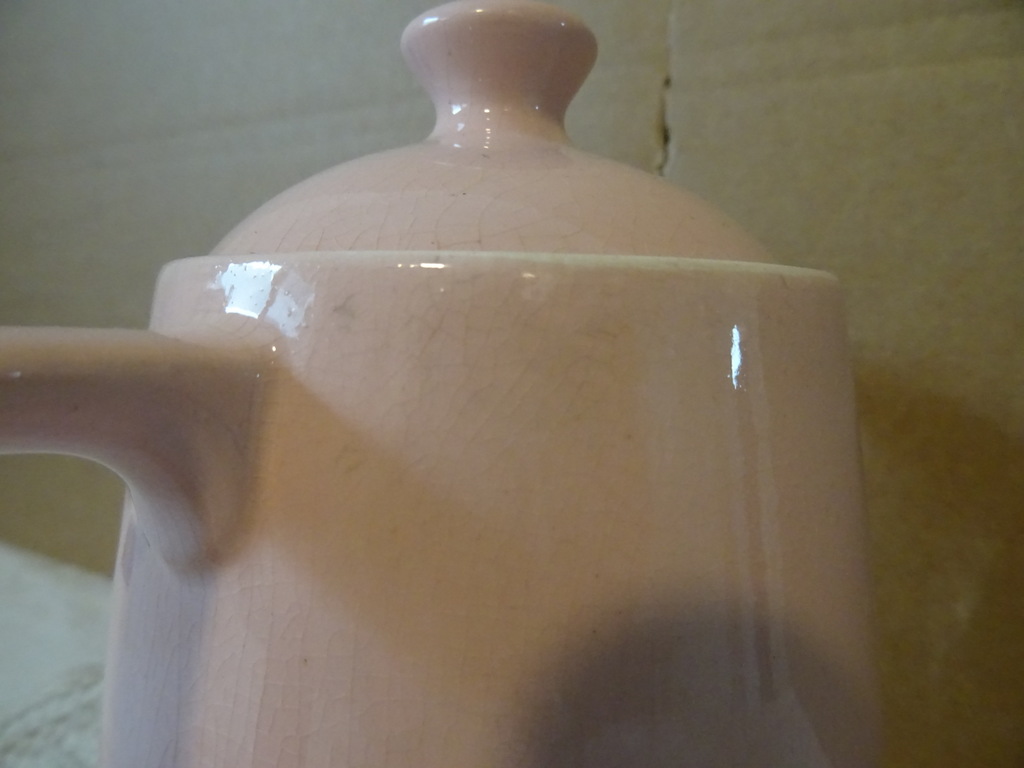 Antieke pastel roze theepot P Regout Antieke pastel roze theepot P Regout