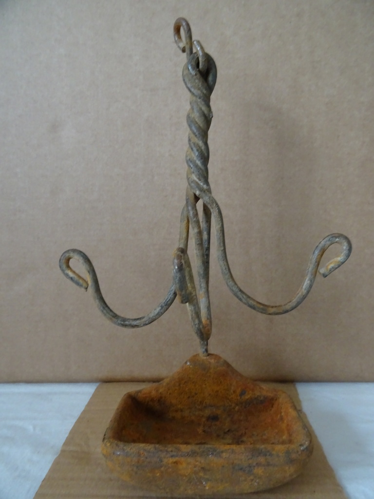 Antiek zeepbakje kledinghanger mijnen Antiek zeepbakje kledinghanger mijnen