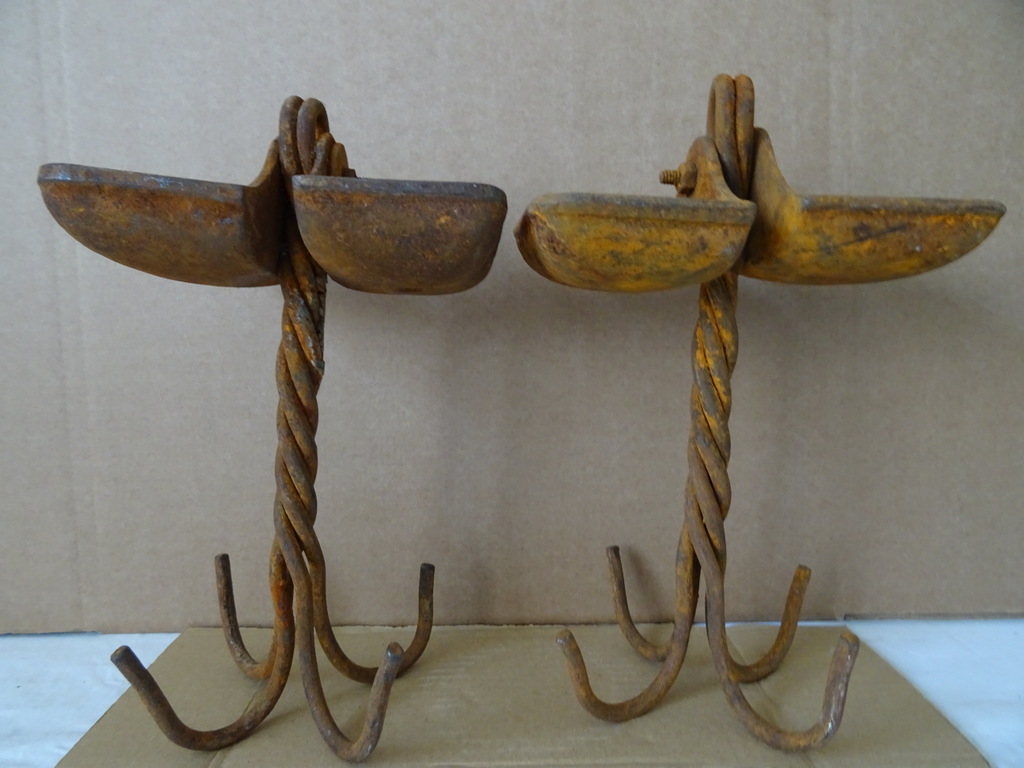 Antieke zeepbakjes kledinghangers mijnen Antieke zeepbakjes kledinghangers mijnen