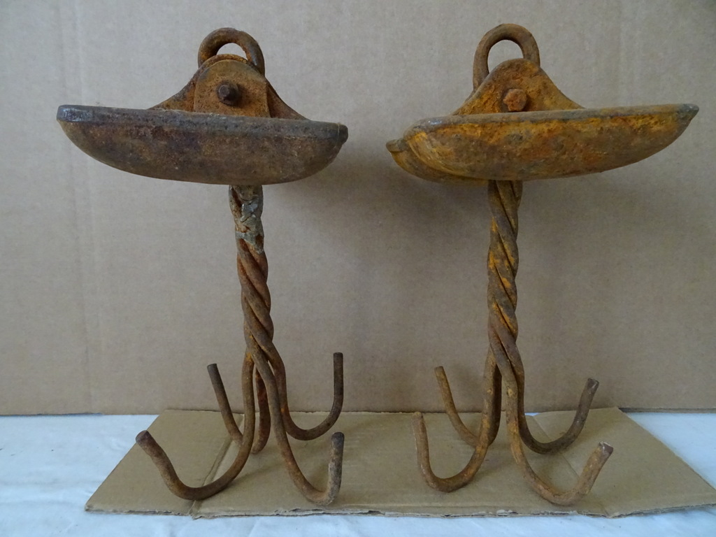 Antieke zeepbakjes kledinghangers mijnen Antieke zeepbakjes kledinghangers mijnen